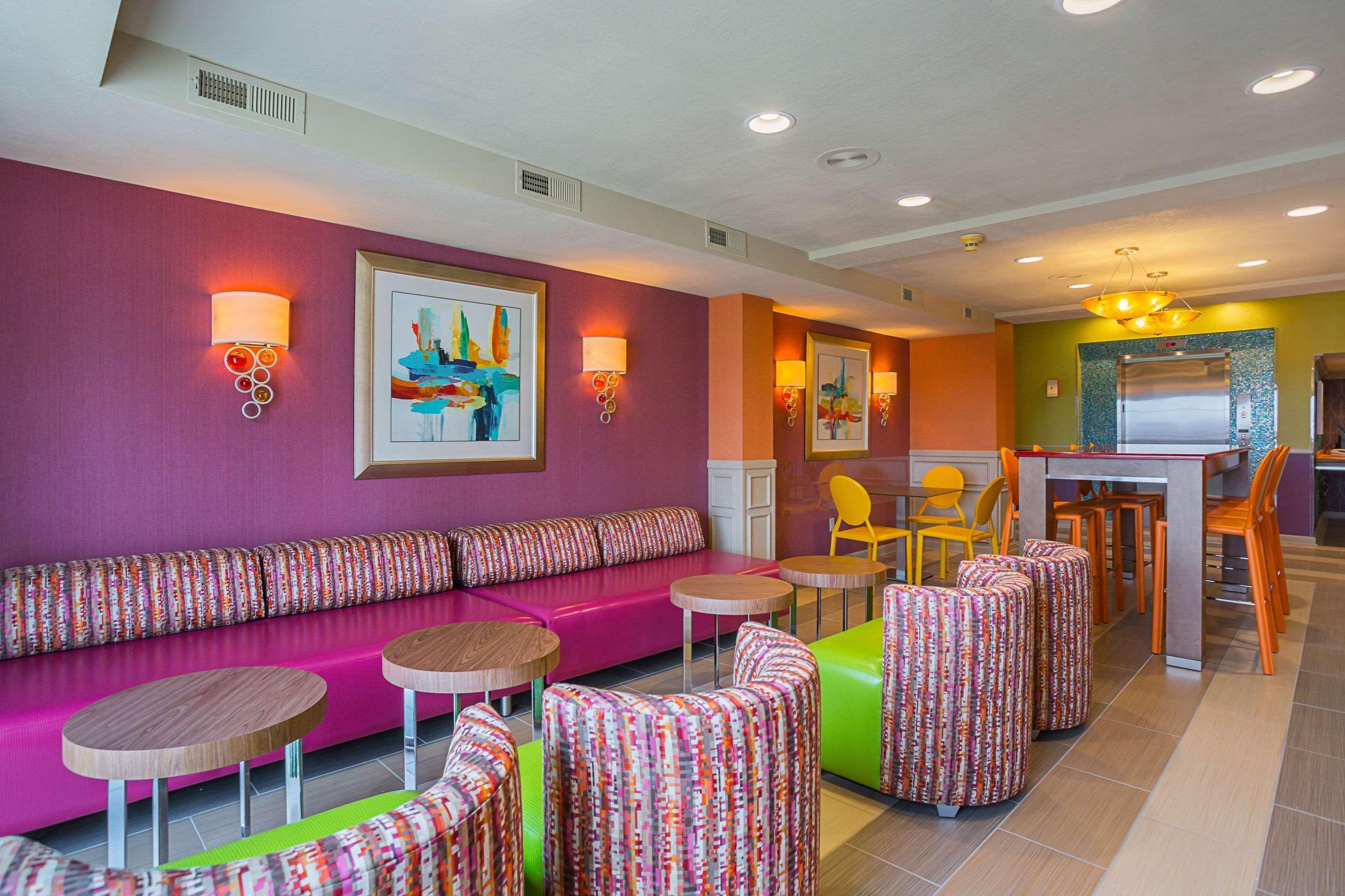 Clarion Inn & Suites Evansville Kültér fotó
